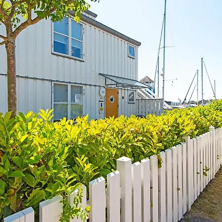 4 Person In Ebeltoft