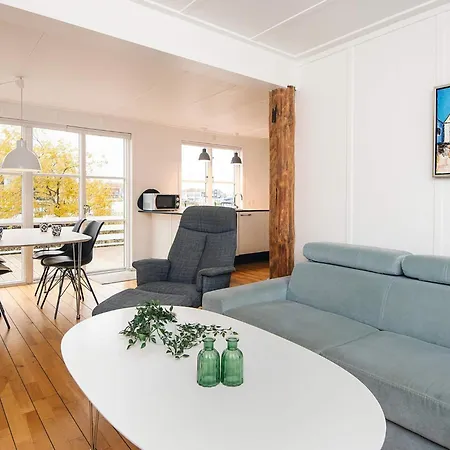 4 Person In Ebeltoft