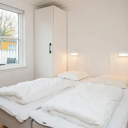 4 Person In Holiday home